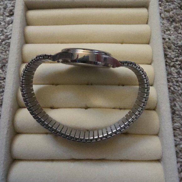 Womans Carriage by Timex Watch - Picture 3 of 5